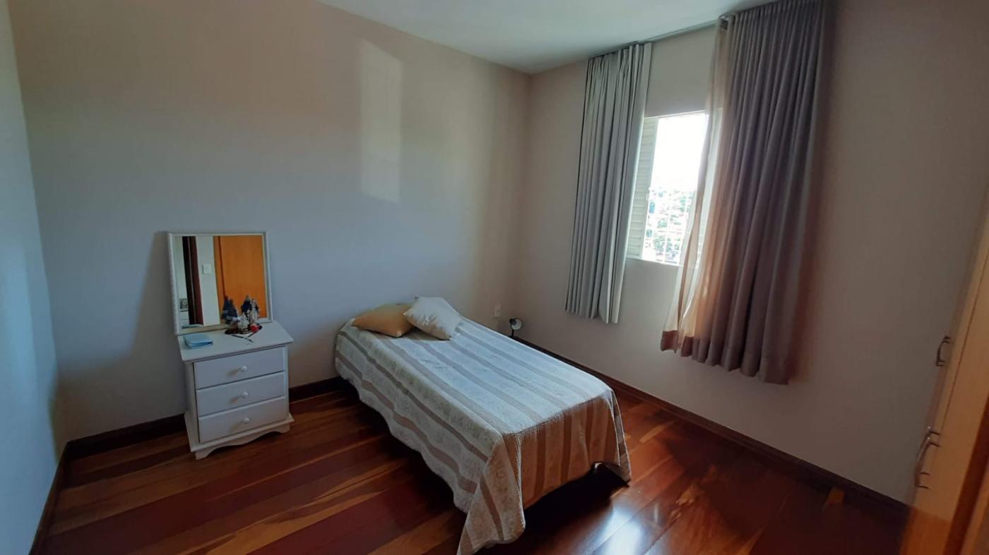 Apartamento à venda com 3 quartos, 89m² - Foto 17