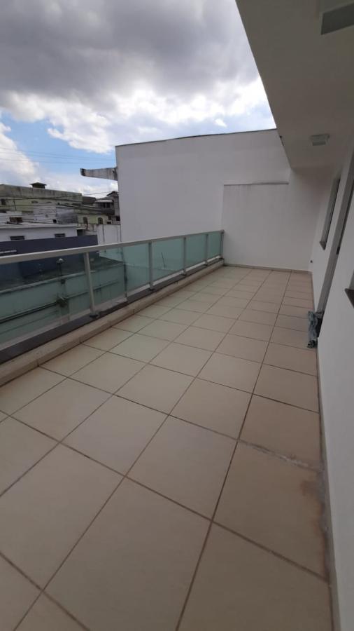 Casa à venda com 4 quartos, 360m² - Foto 15