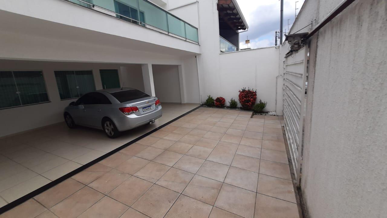 Casa à venda com 4 quartos, 360m² - Foto 27