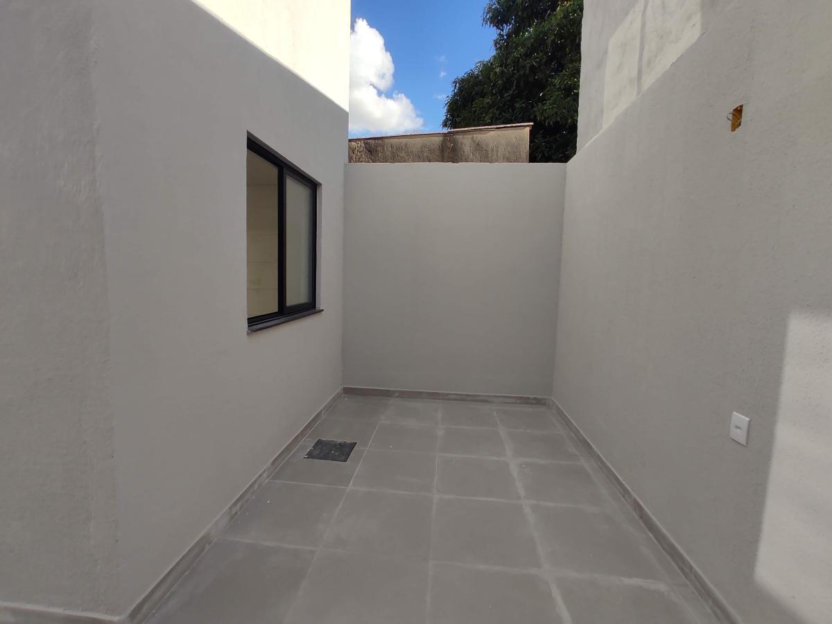 Casa à venda com 3 quartos, 114m² - Foto 15