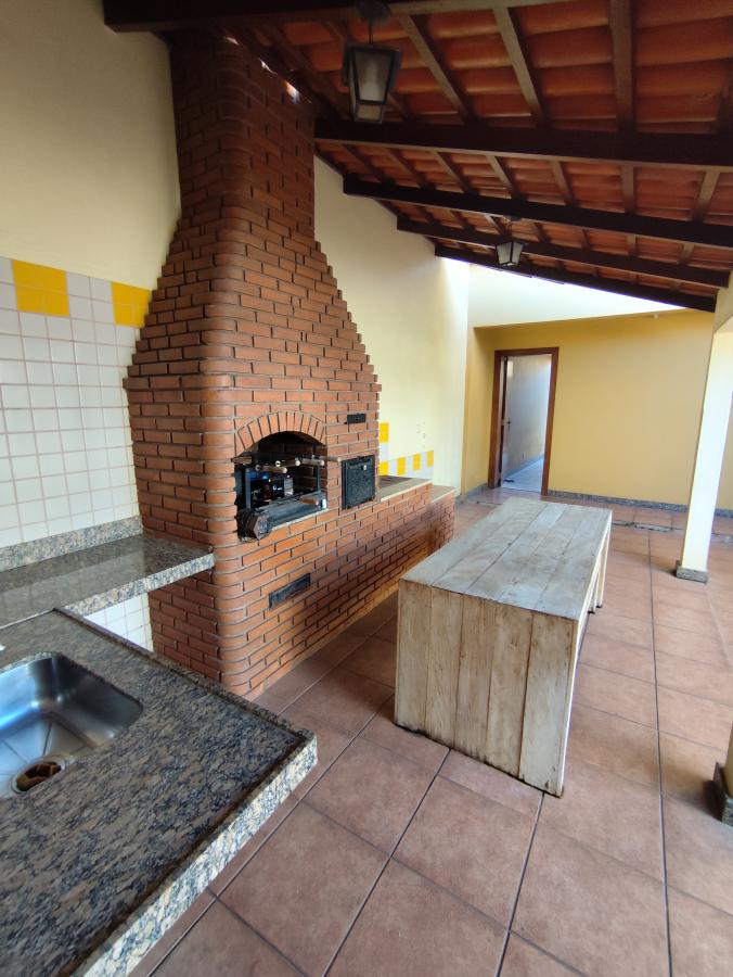 Casa à venda com 3 quartos, 246m² - Foto 12