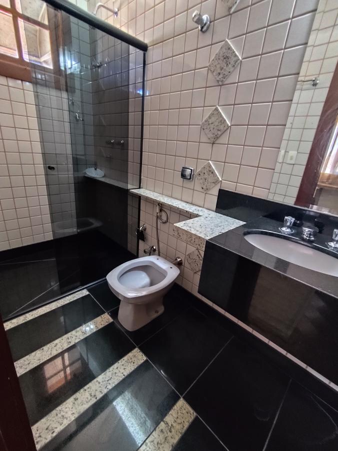 Casa à venda com 3 quartos, 246m² - Foto 19