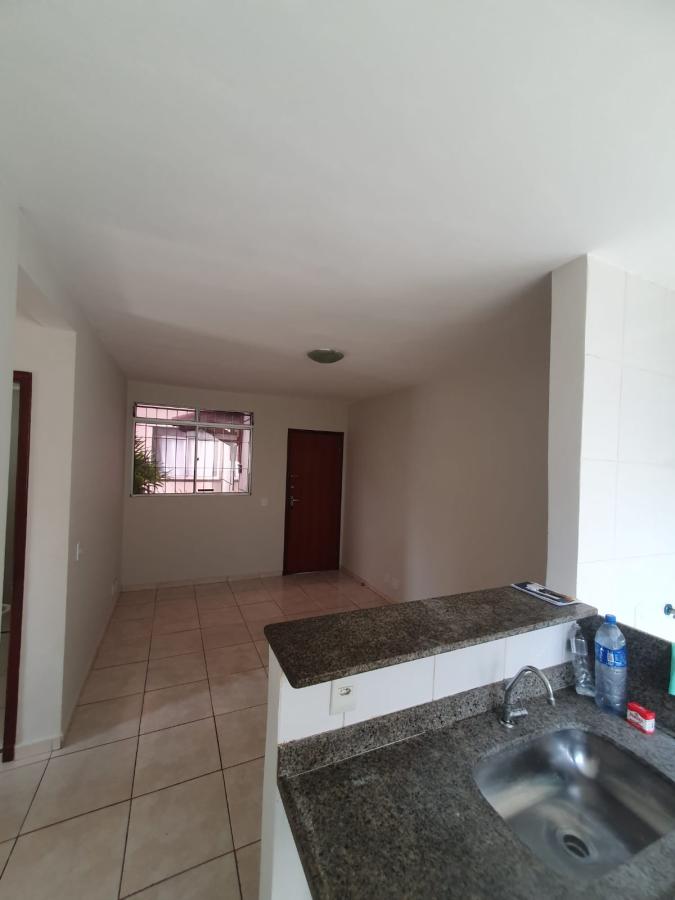 Apartamento à venda com 3 quartos, 61m² - Foto 2