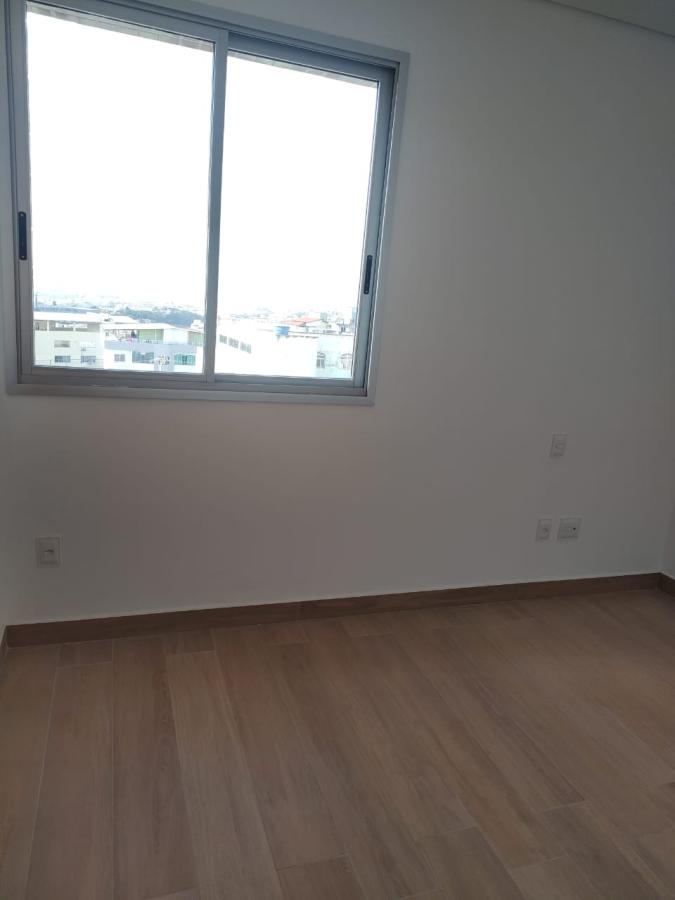 Apartamento à venda com 2 quartos, 83m² - Foto 1