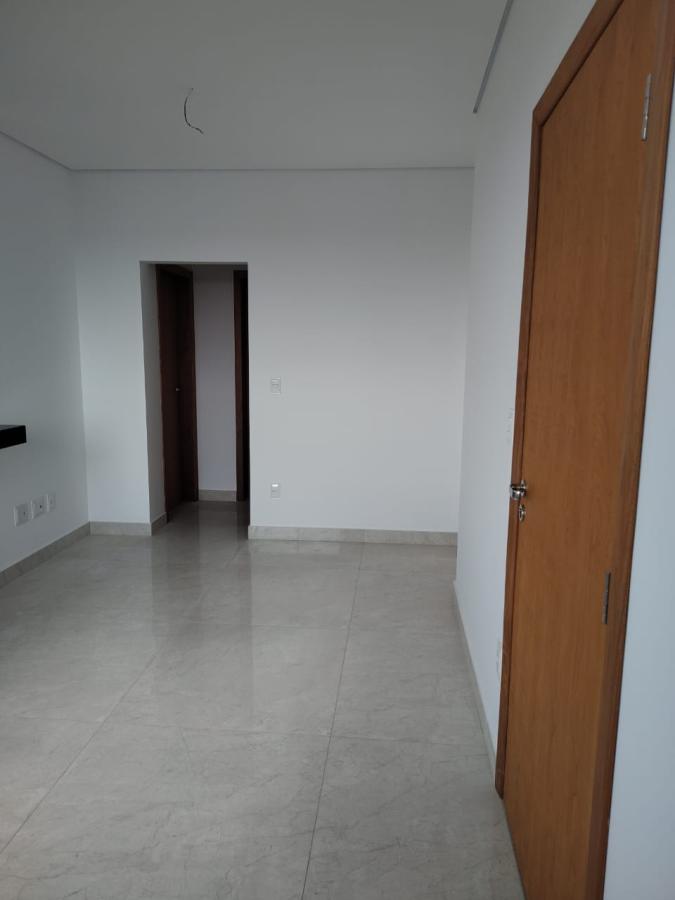 Apartamento à venda com 2 quartos, 83m² - Foto 9