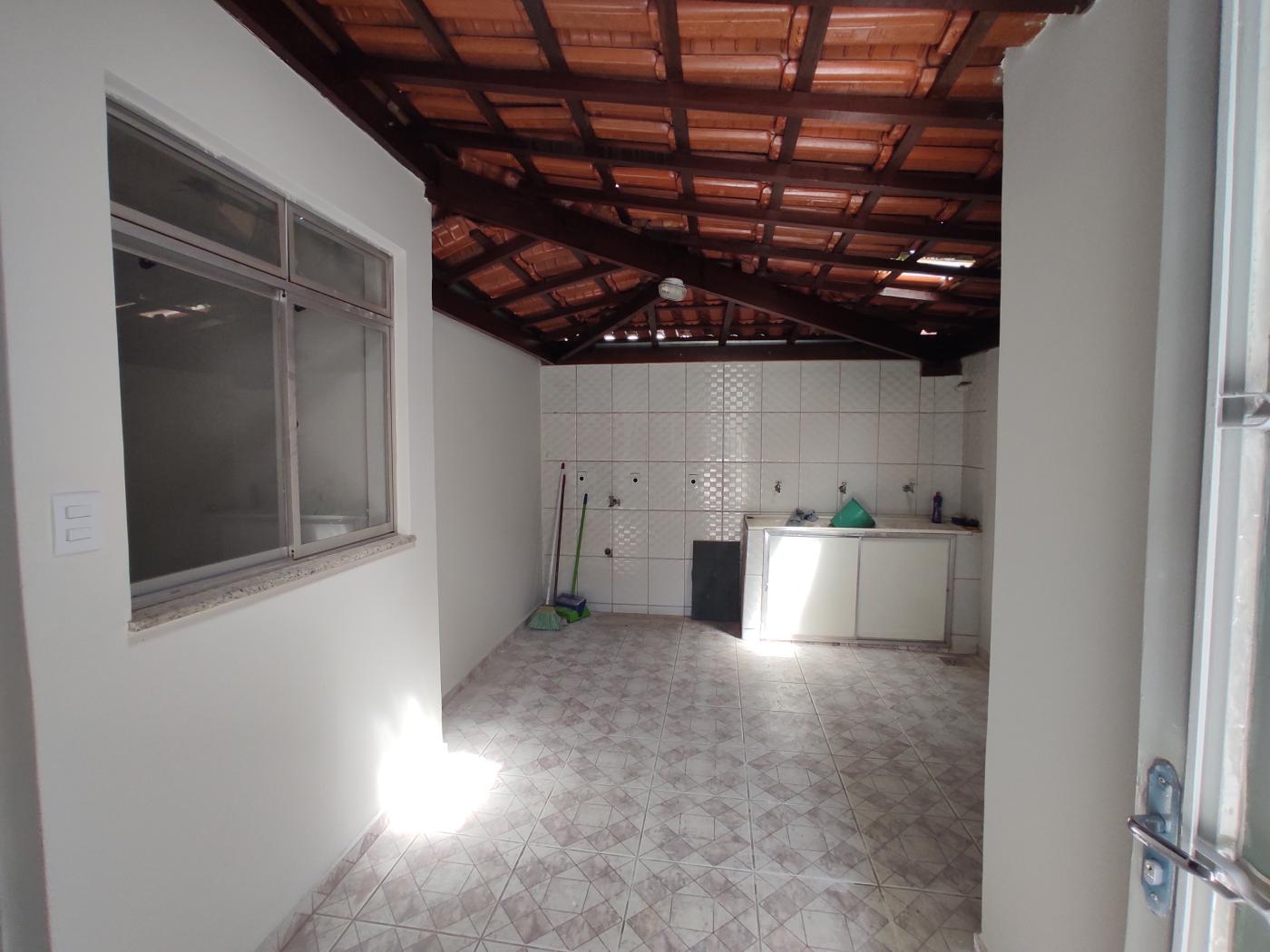 Apartamento à venda com 3 quartos, 100m² - Foto 1