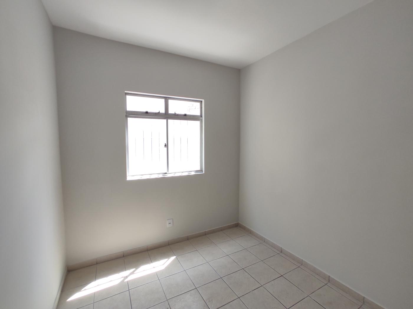 Apartamento à venda com 3 quartos, 100m² - Foto 11