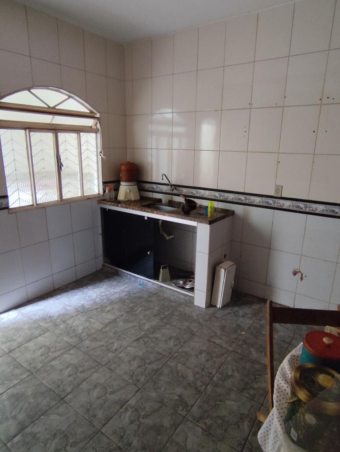 Casa à venda com 3 quartos, 100m² - Foto 5