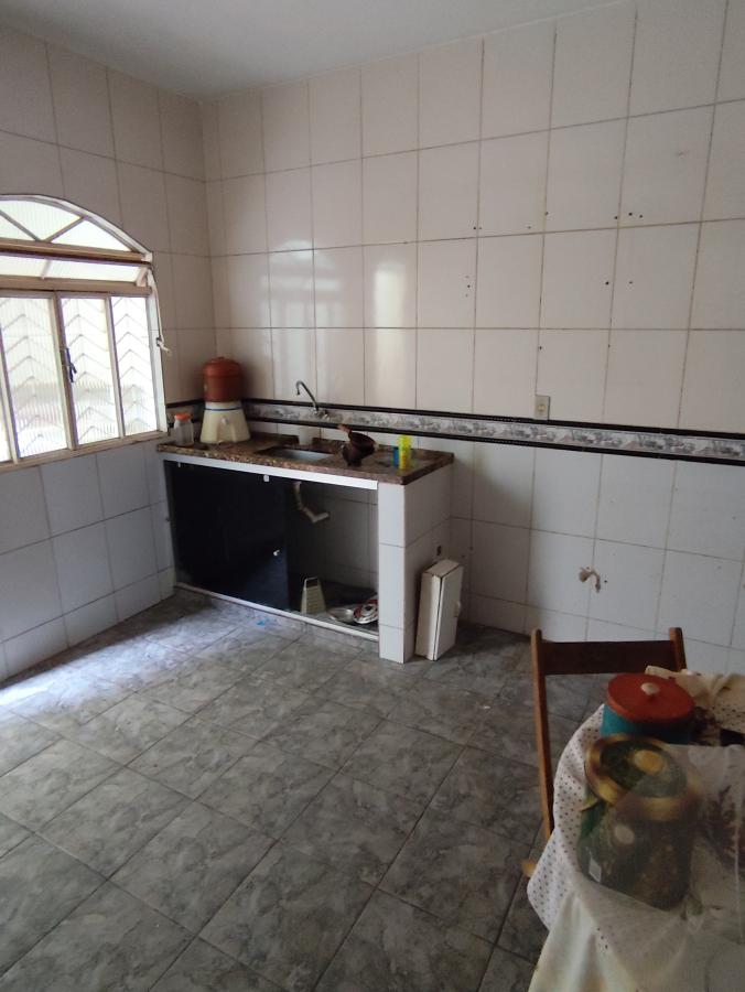 Casa à venda com 3 quartos, 100m² - Foto 13