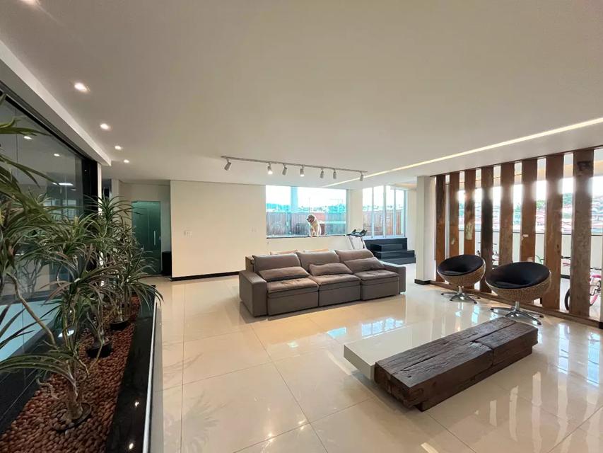 Casa à venda com 5 quartos, 360m² - Foto 19